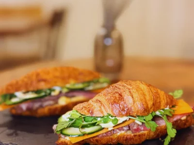 Restaurante Lartisan Malasaña Madrid Brunch BanhMi